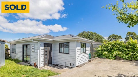 30B Doone Place, Massey, Auckland