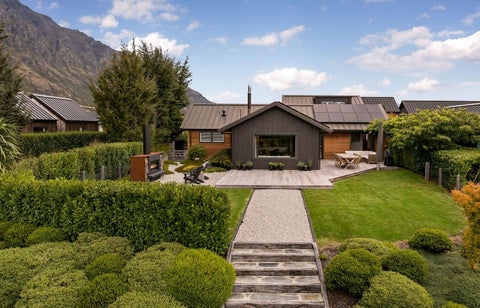 13 Hovingham Court, Jacks Point, QUEENSTOWN