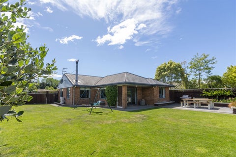 7 Bunting Place, Woodend, Woodend