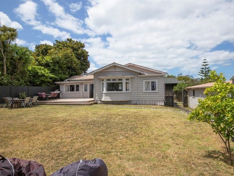 109 Kiwi Road, Point Chevalier, Auckland