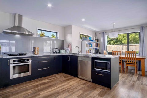 21 Tara Crescent, Woodend, Woodend