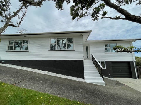 28 Brooker Grove, Newlands, Wellington