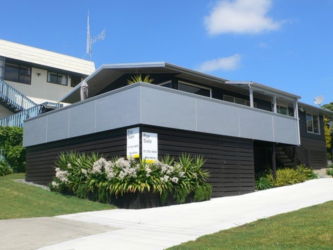 29 Wallis Street, Raglan, Raglan