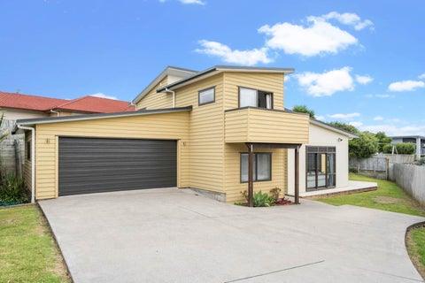 52 Tiriwa Drive, Massey, Auckland
