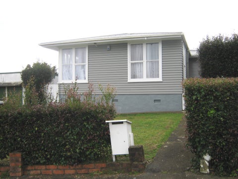 6 Greenway Place, Glen Innes, Auckland