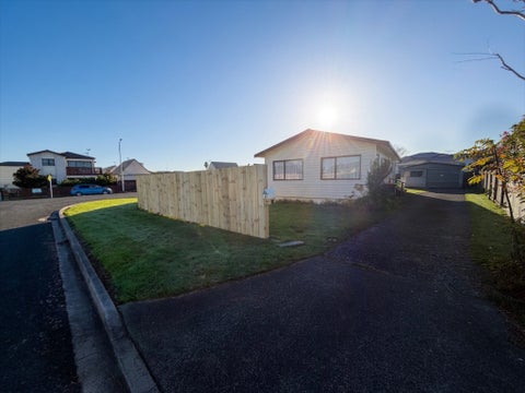 2 Le Havre Place, Takanini, Auckland