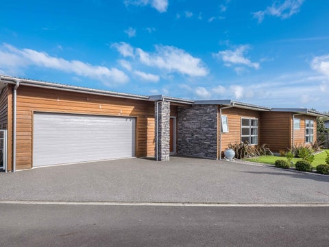 2 Caterer Lane, Paraparaumu