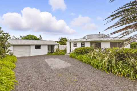 5 Norna Grove, Waikawa Beach, Manakau