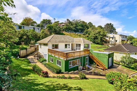 55 Chester Road, Tawa, Wellington