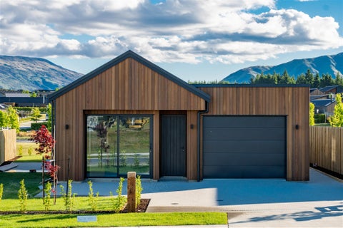 13 Gladbrook Street, Wanaka