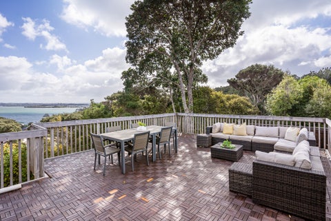 7 Odin Place, Beach Haven, Auckland