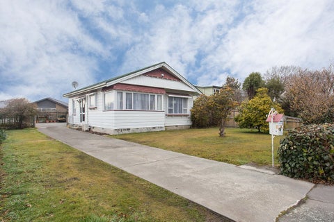 111 Aorangi Road, Bryndwr, Christchurch