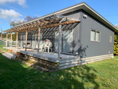 5 Wratten Road, Owaka