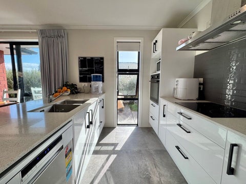 6 Ratahi Way, Omokoroa, Omokoroa