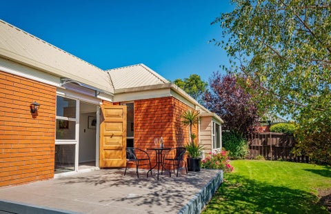 1/8 Gatonby Place, Avonhead, Christchurch