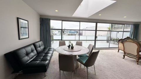 6E/31 Davis Crescent, Newmarket, Auckland