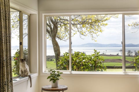 2247 South Head Road, Helensville