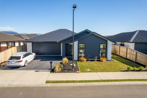 5 Kempton Lane, Richmond
