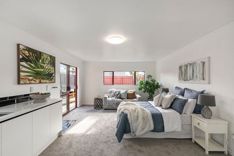 40 Beach Road, Te Atatu Peninsula, Auckland