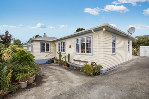 27 Amundsen Grove, Stokes Valley, Lower Hutt