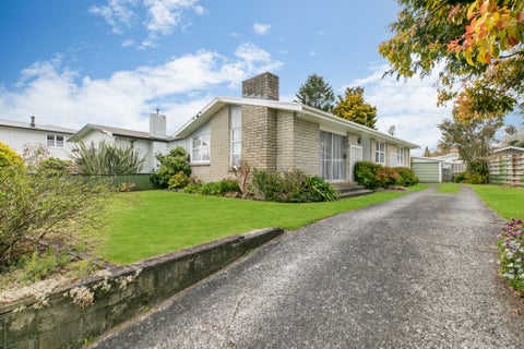 9 MacMurdo Avenue, Glenview, Hamilton