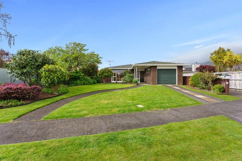 11 Rewarewa Crescent, Waikanae, Waikanae