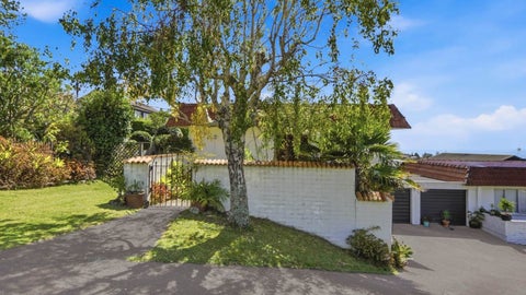 1/29 Aberdeen Road, Castor Bay, Auckland