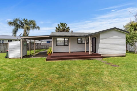 17B ELIZABETH ST, Papakura, Auckland 