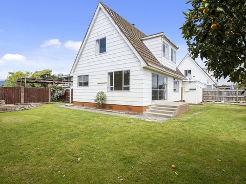 5A Starveall Street, Brightwater, Brightwater