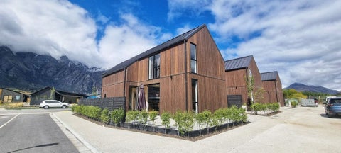 1 Curvey Court, Jacks Point, Queenstown