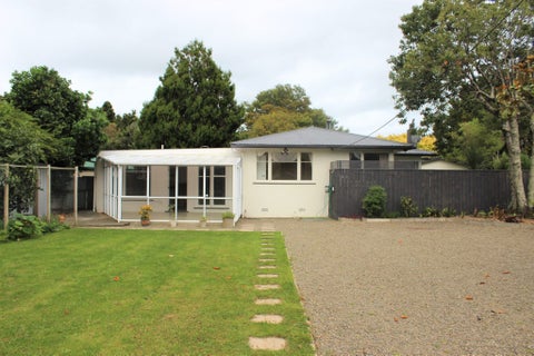 57 Cambridge Road, Martinborough