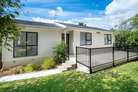 2/30 Chislehurst Street, Henderson, Auckland