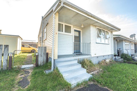 6 Tiki Street, Castlecliff, Whanganui