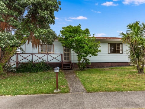 94 Omapere Street, Whitby, Porirua
