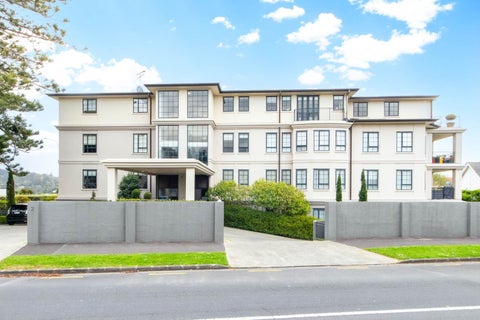 1B/2 Bassett Road, Remuera, Auckland