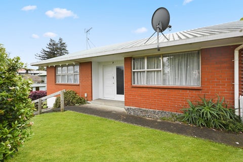 13B Lorraine Place, Glenview, Hamilton