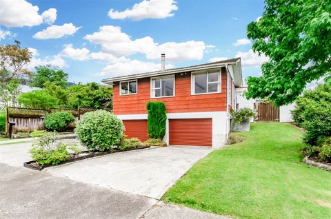 13 Hookway Grove, Paraparaumu