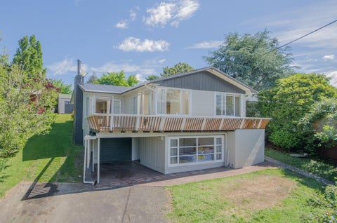 1025 Coatesville-Riverhead Highway, Riverhead, Riverhead