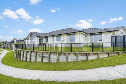 35 Sylvester Crescent, Flagstaff, Hamilton