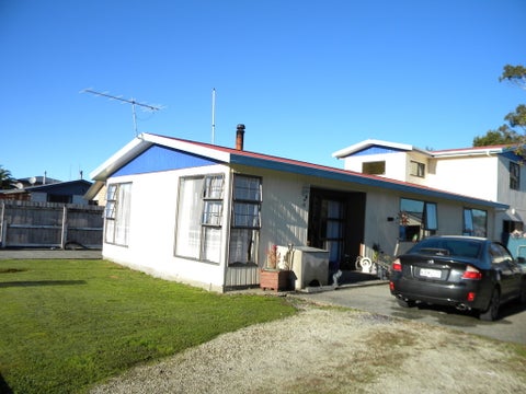 52 Kaniere Road, Hokitika