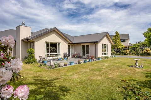 98 East Belt, Lincoln, Lincoln