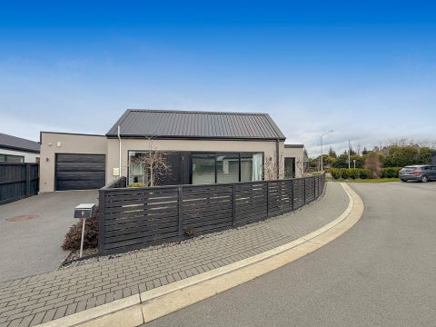 9 Kemsley Lane, Casebrook, Christchurch