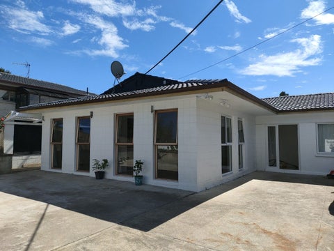 26 Moore Street, Hillcrest, Auckland