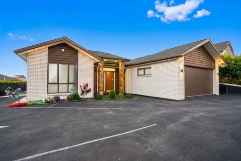 58 Twin Parks Rise, Papakura, Papakura