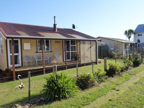 4 Cook Street, Carters Beach, Westport