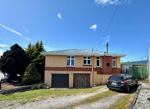2 Centennial Avenue, Balclutha