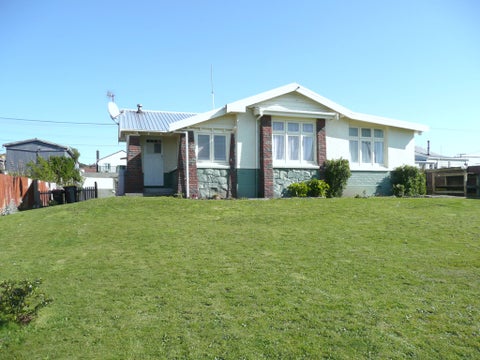 47 Blackwater Street, Bluff