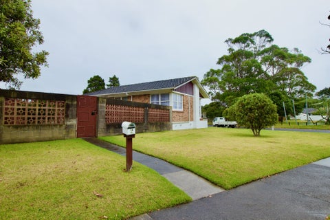 14 Waterlea Avenue, Mangere Bridge, Auckland