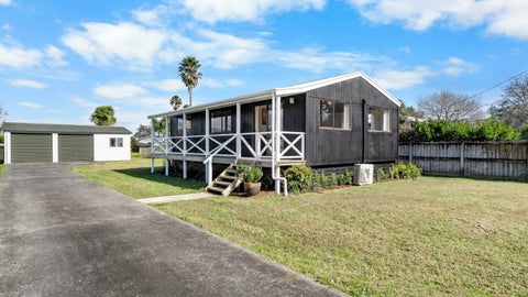 16 Parakai Avenue, Parakai, Helensville