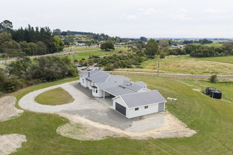 10 Monteith Street, Halcombe, Feilding